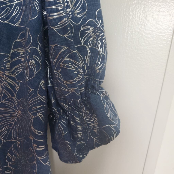 OLIVIA & MARTIN BEAUTIFUL SILVER AND BLUE BLOUSE - Picture 4 of 9